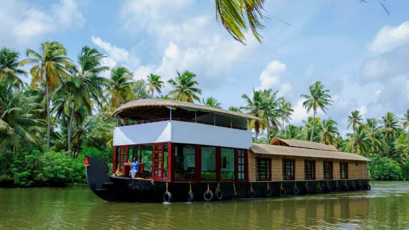 Discover South India – Premium Adventure