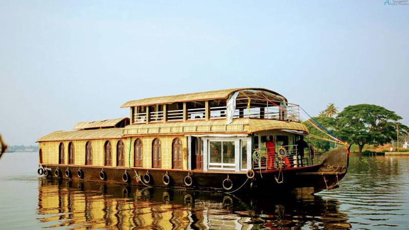 Discover South India – Premium Adventure