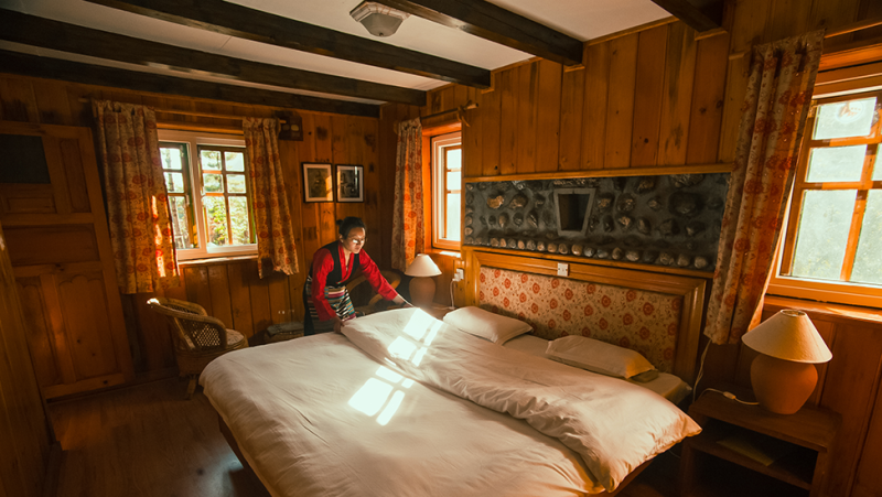 Everest Treks in Comfort