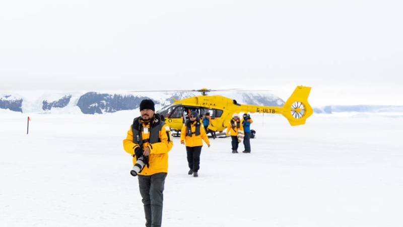 Antarctica by Helicopter: Crossing the Circle and the Peninsula