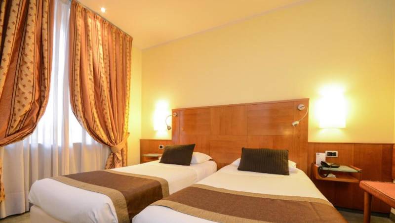 Hotel Master, Brescia