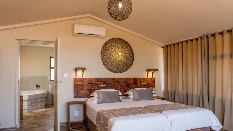 Discover Namibia – Premium Adventure