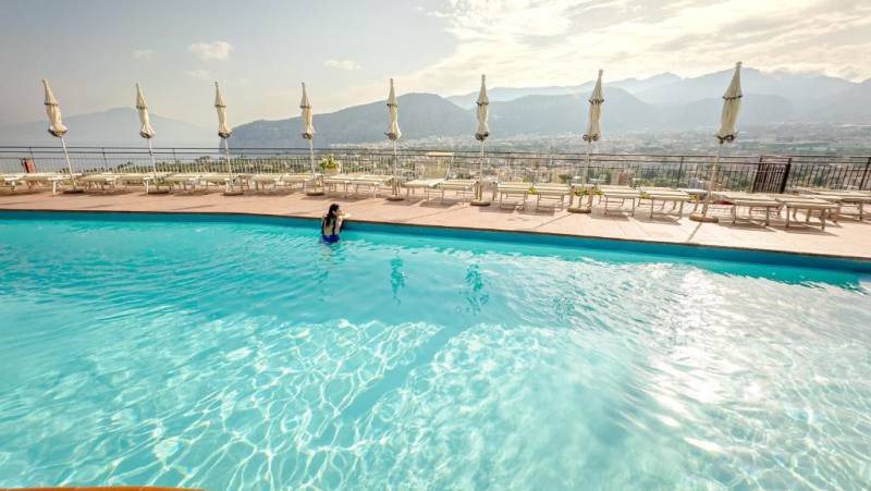 Italy Coast to Coast by E-bike: Puglia to Amalfi Coast