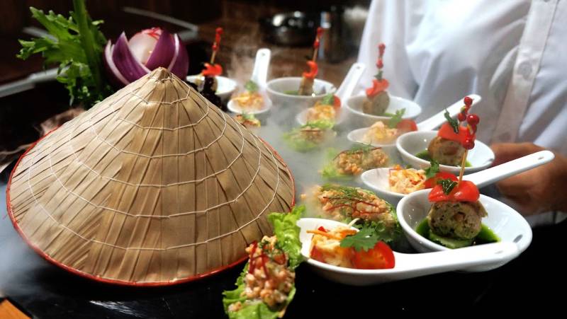 Vietnam & Angkor – Premium Adventure