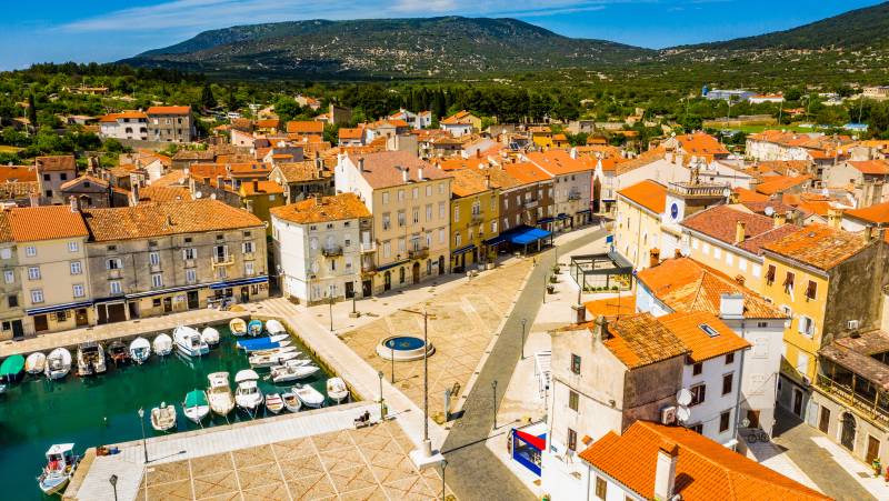 Walking North Croatia’s Islands & Lakes