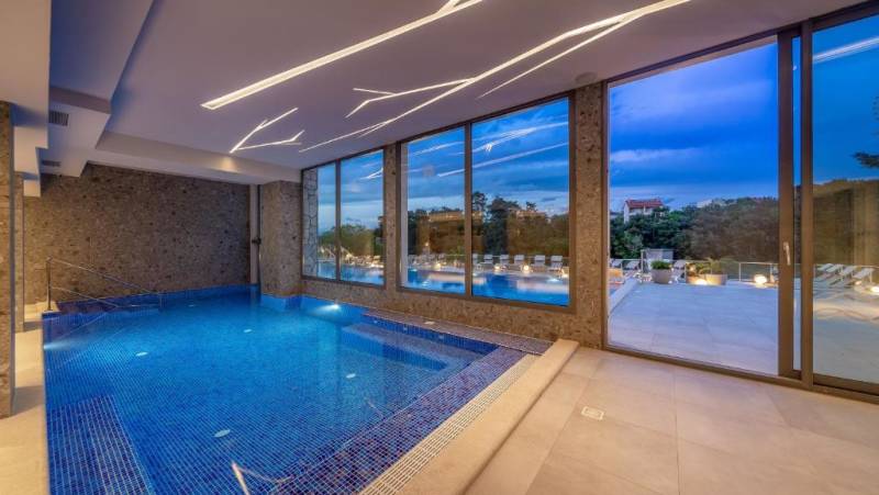 Walking North Croatia’s Islands & Lakes