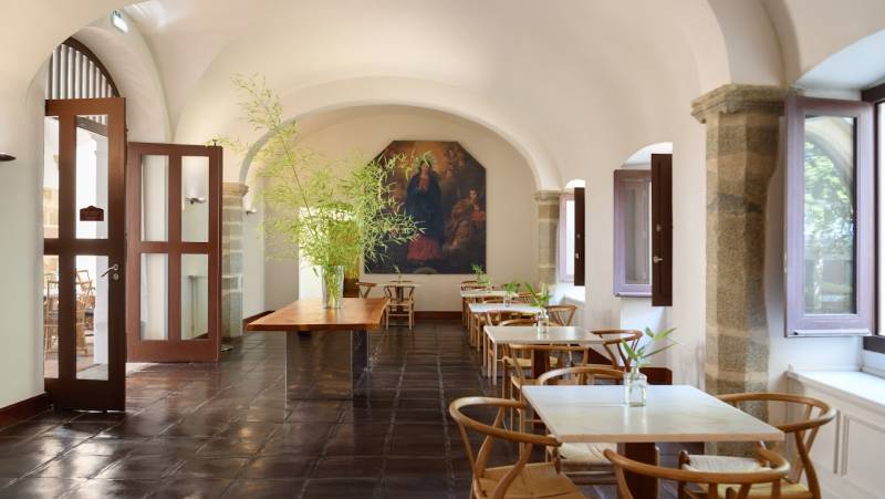 Signature Portugal | Among the Whitewashed Hills