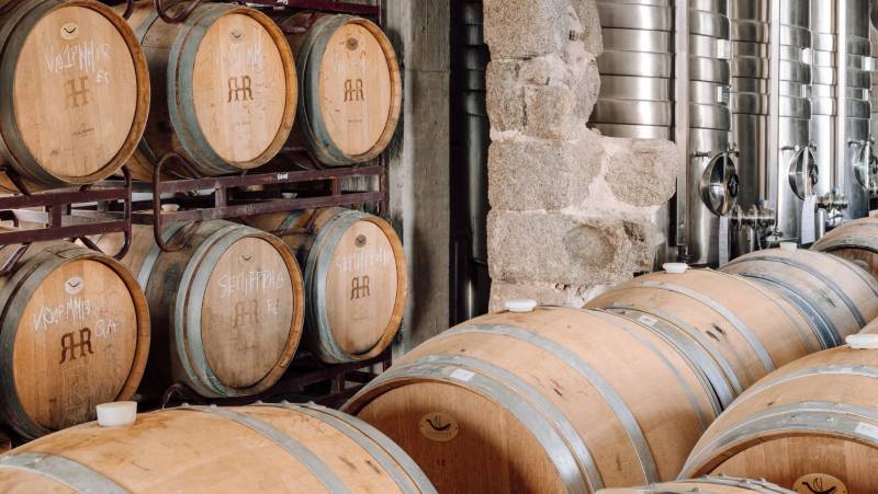 Signature Portugal | Among the Whitewashed Hills