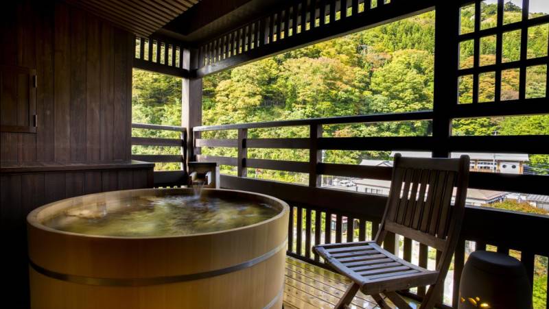 Signature Japan | Through Temples & Time