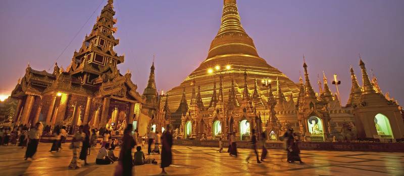 Imposante Pagode in Yangon