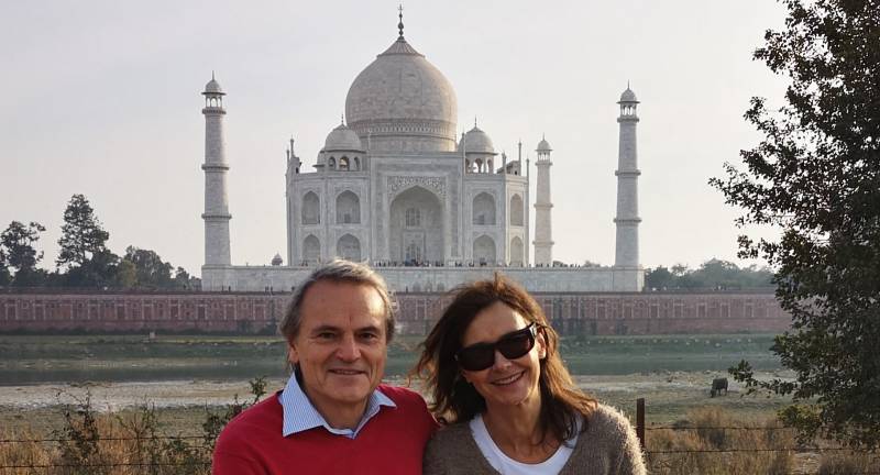 Our guests in front of the Taj Mahal