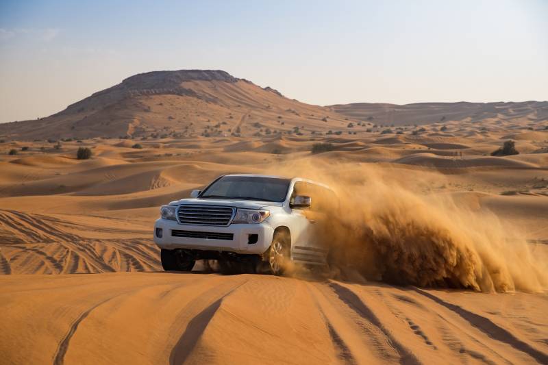 Dune bashing in Dubai- UAE Travel