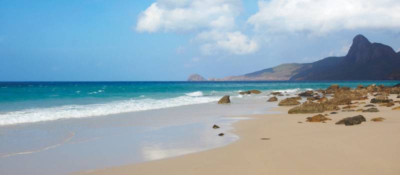 Entspannter Vietnam Urlaub: Strand im Tropenparadies Con Dao