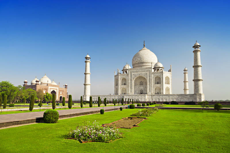 Private tour to India with Enchanting Travels