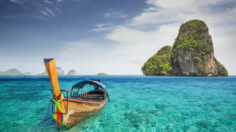 Railay-beach-in-Krabi-Thailand