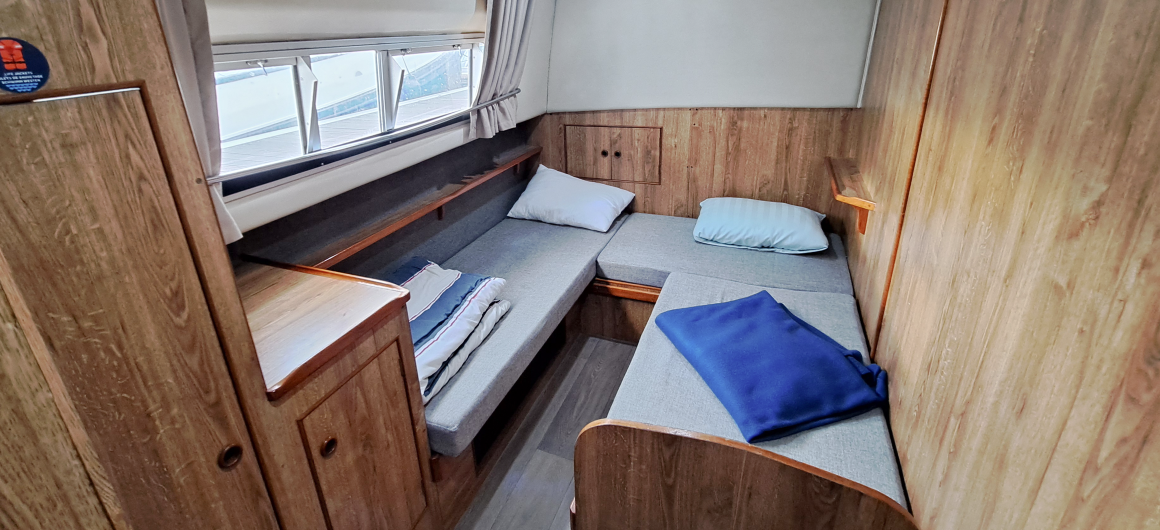 Crusader in Holland, side cabin