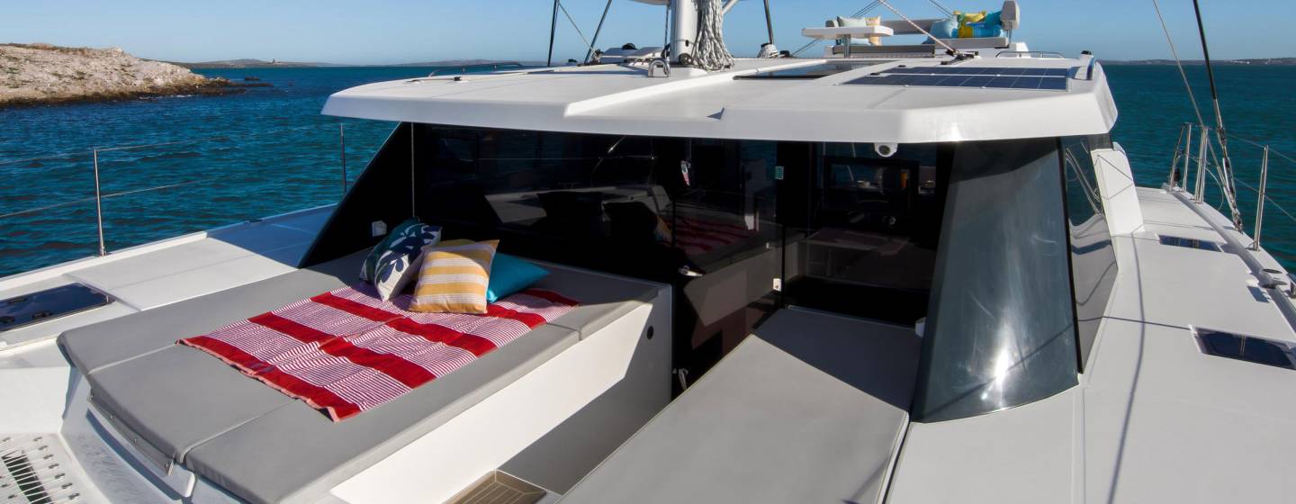 Moorings 4200 Sundeck