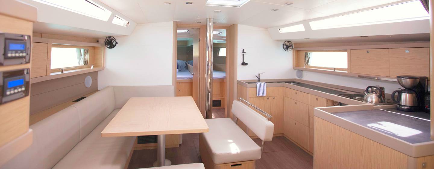 Moorings 48.4 interior