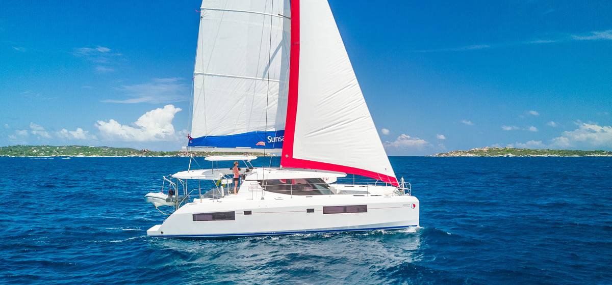 Sunsail yacht underway in BVI