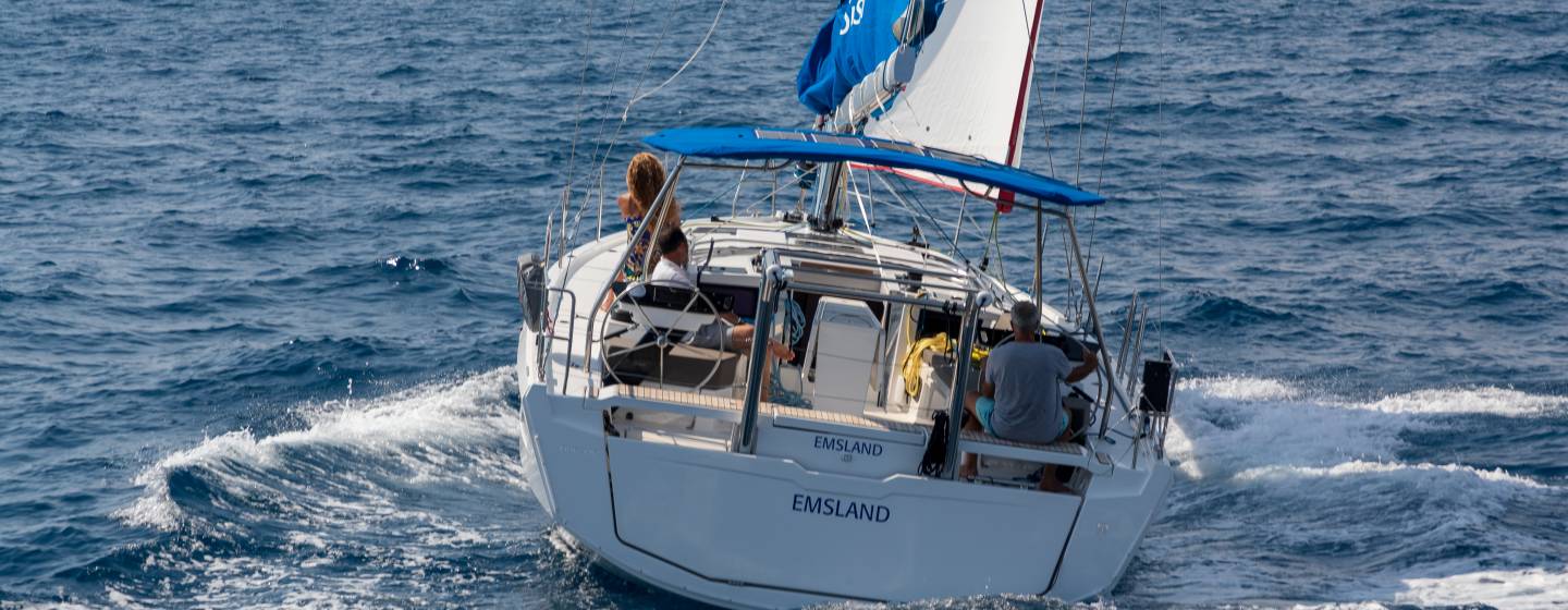 Sunsail 44.4 – 4 cabin
