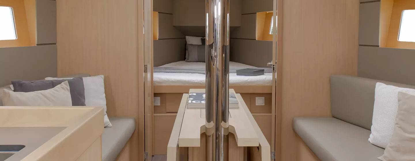 Sunsail 352 – 2 cabin