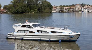 Elegance Exterior
