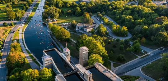 peterborough lift lock