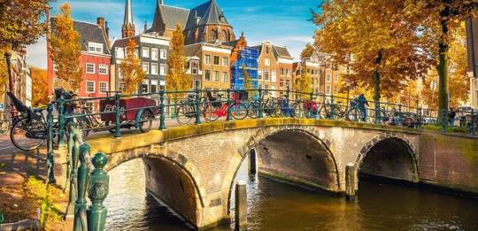 Pont sur le canal, Amsterdam, Pays-Bas