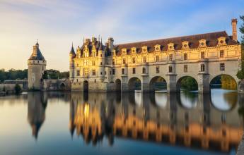 Loire Valley: Walks, Wine & Chateaux