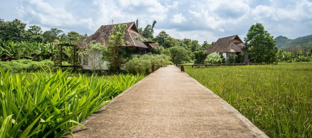 Exterior view of Manee Dheva Resort & Spa, Mae Chan Hotel in Chiang Rai, Thailand