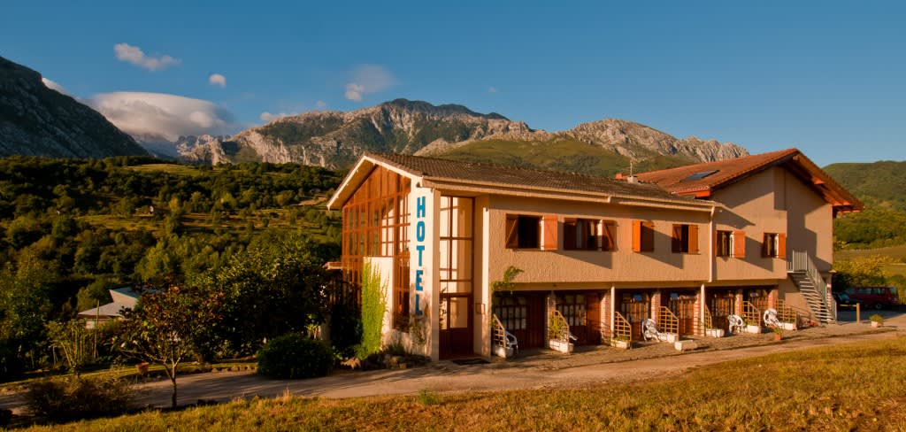 6 Extraordinary Stays Taking Their Impact Seriously
