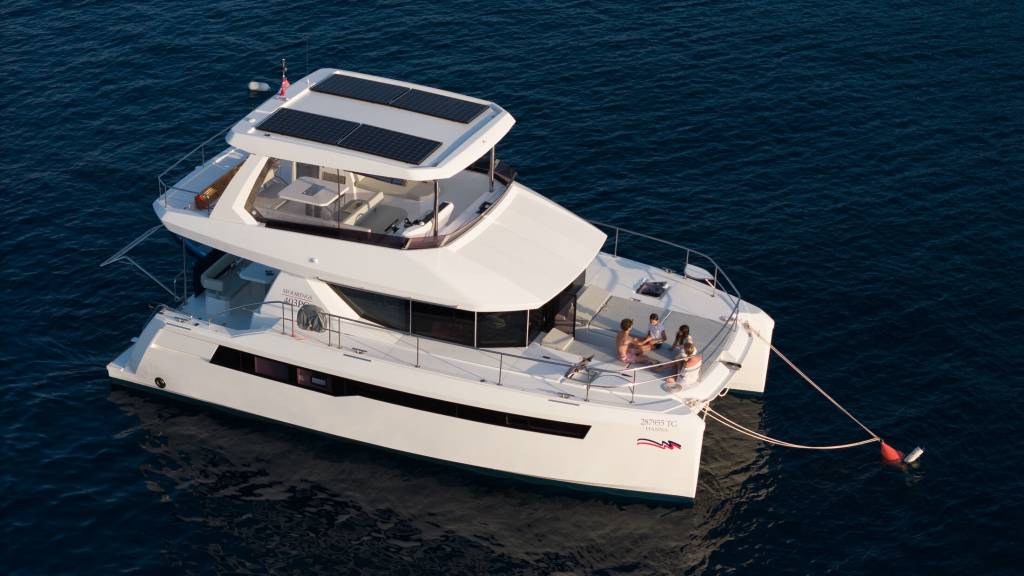 Power Yacht