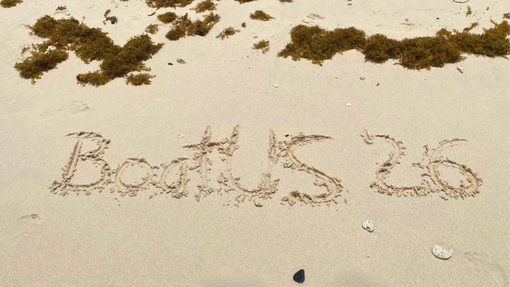 BoatUS written in sand