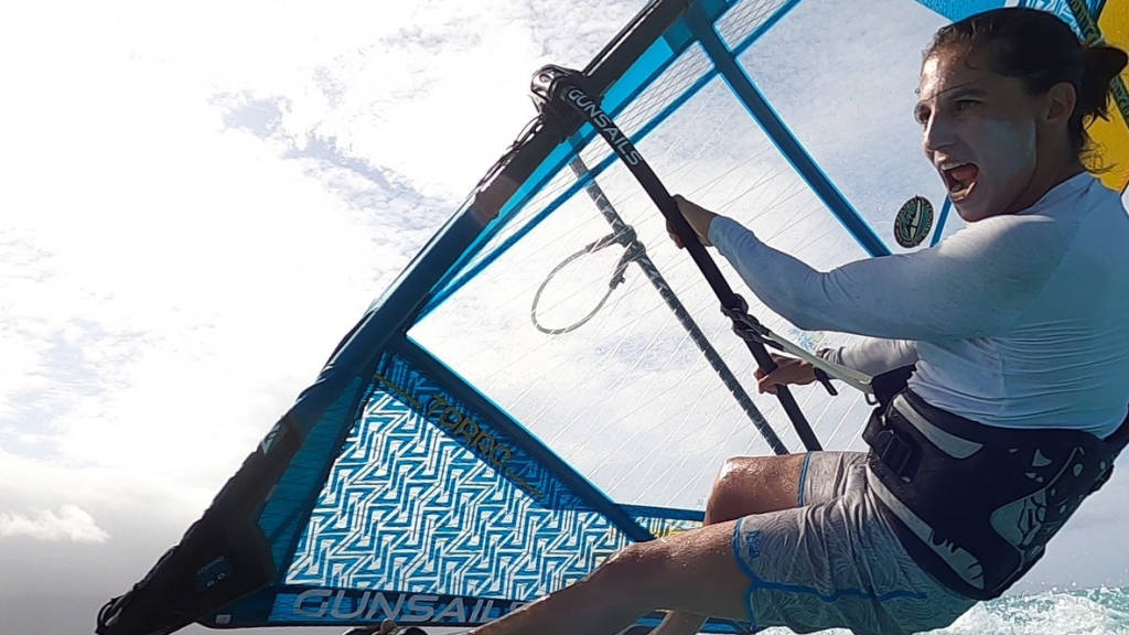 Charline Picon planche à voile Polynésie