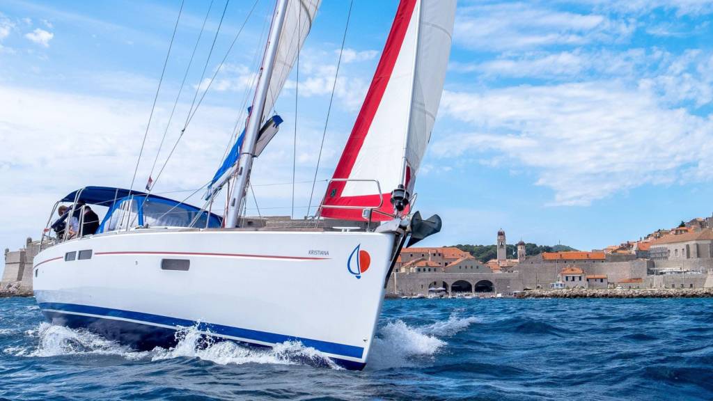 tips for eco-friendly sailing