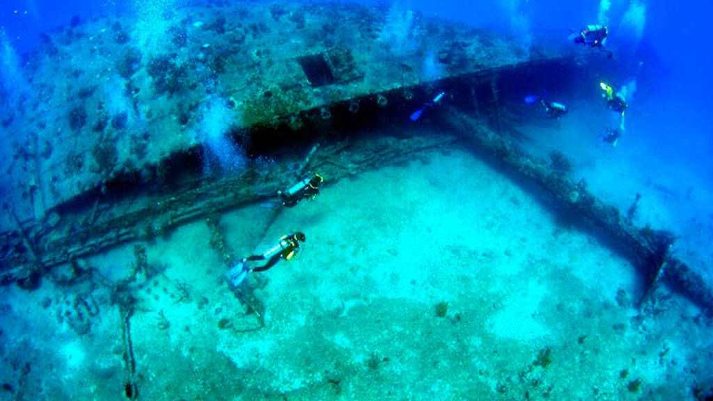 ss_us_1780_0418_blog-best-diving-in-the-caribbean_16x9_7_0-1024x576