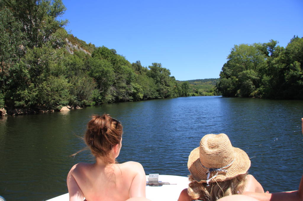 Navegando por el río Lot, Francia