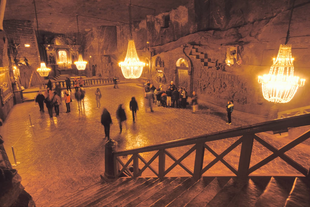 Haunted Tour & Hotel Pairings in Europe 