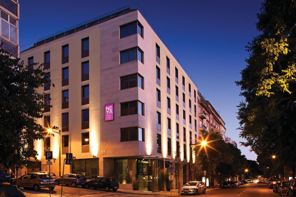 6 Extraordinary Stays Taking Their Impact Seriously