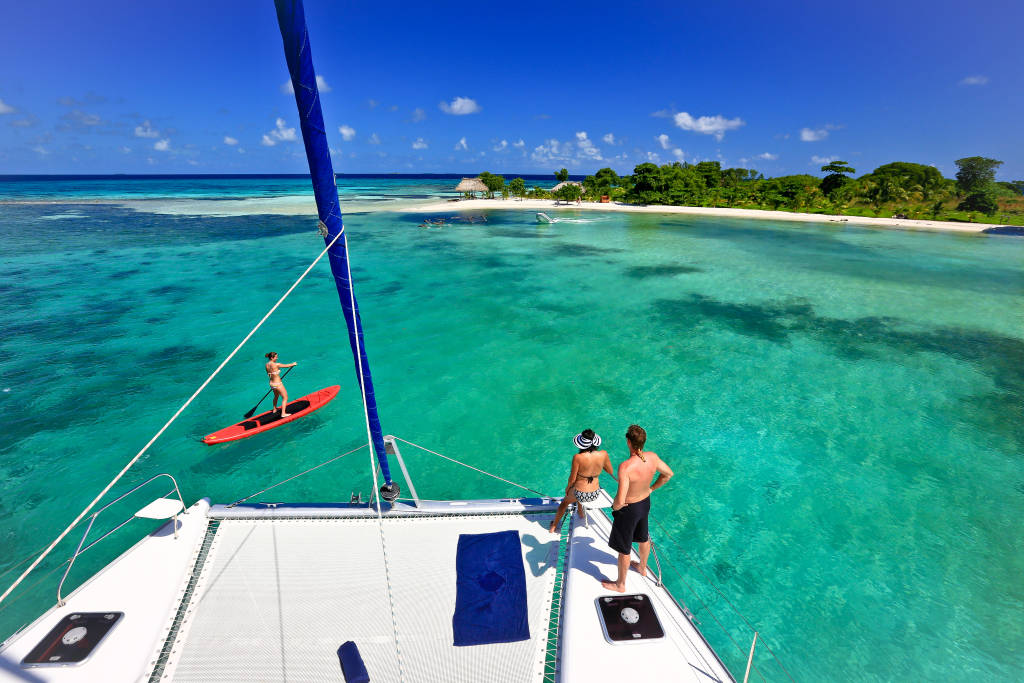 Paddle_boarding_in_Belize