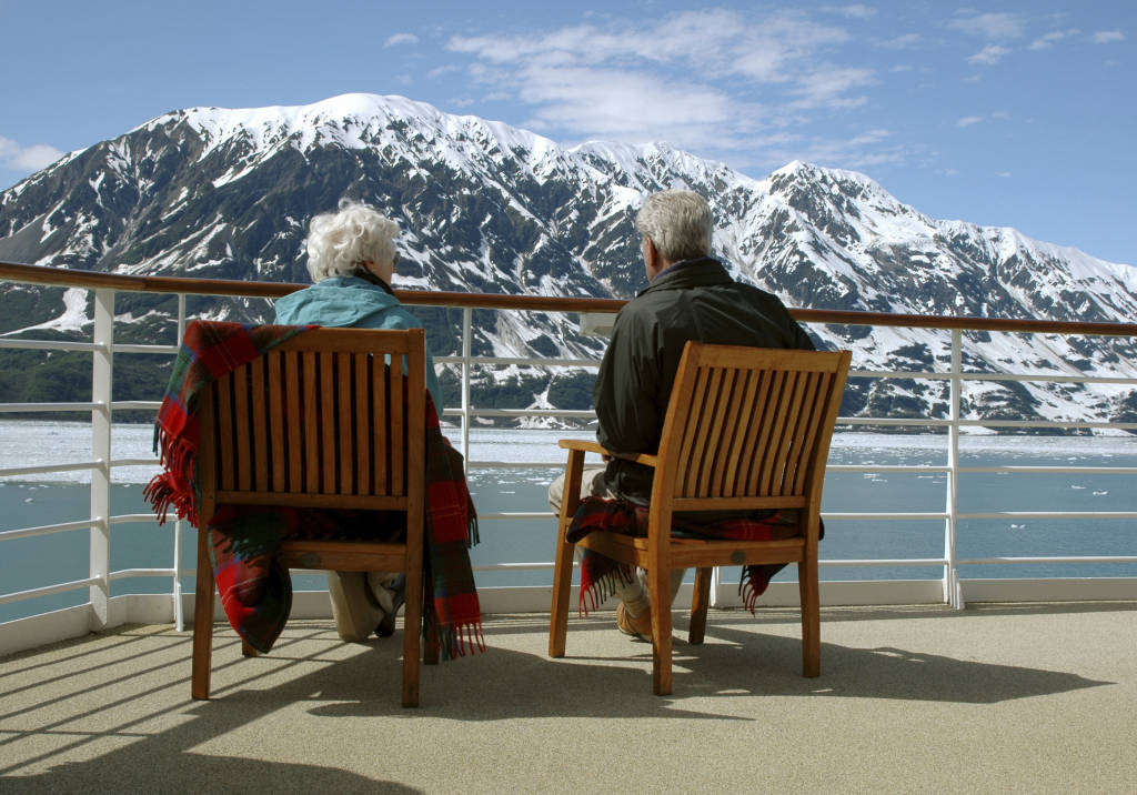 Cruise-Deck-Senior-Couple