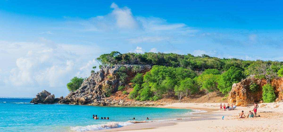 Tintamarre St Martin beach