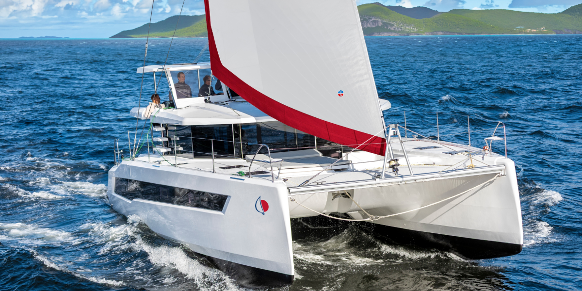Sunsail 434 vs. Sunsail 424: What’s Changed and Why It Matters