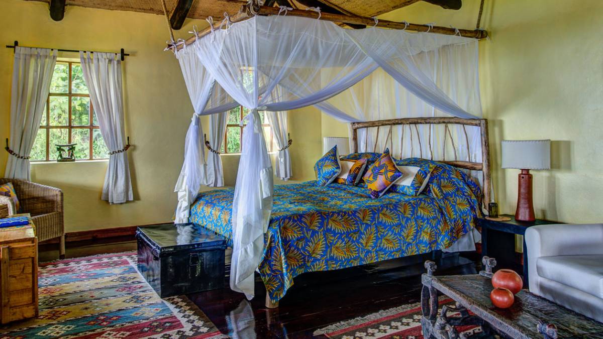 Enchanting-Travels-Africa-Rwanda-Volcanoes-National-Park-Virunga-Lodge-1