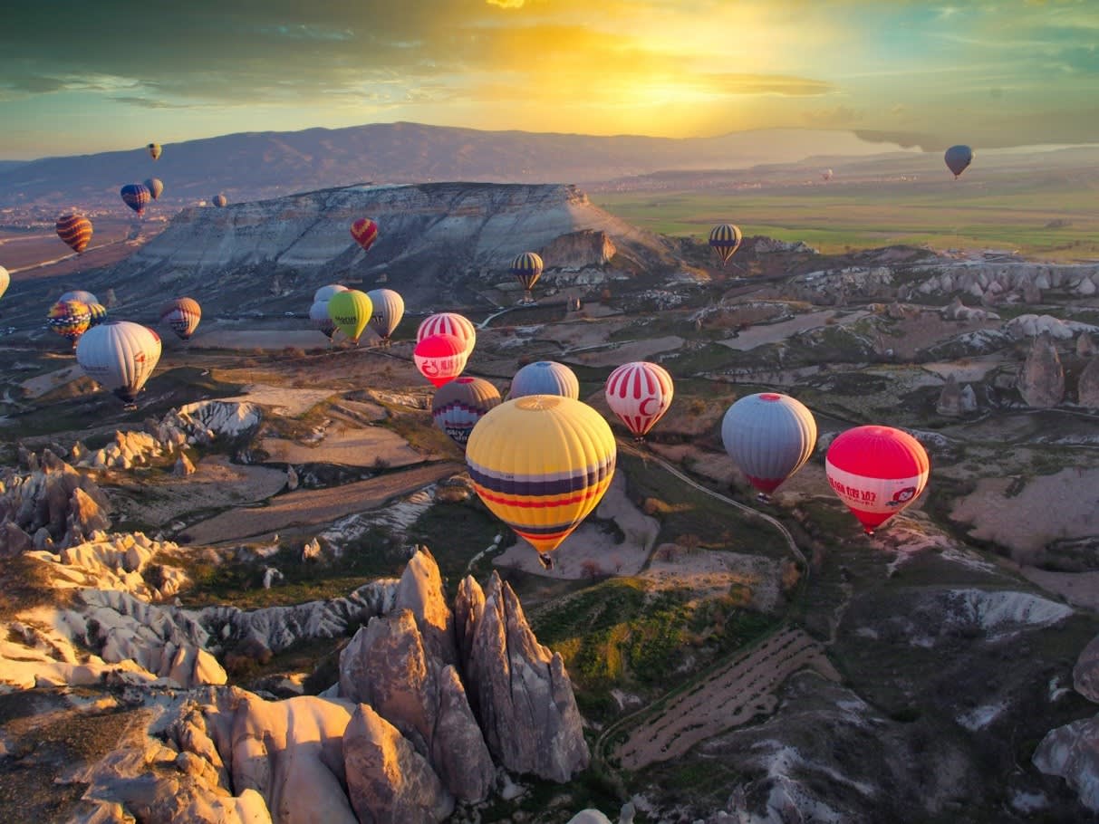 Cappadocia balloon landscape
