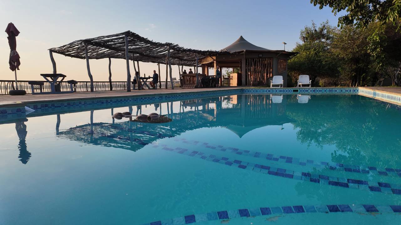 Breezes Lodge
