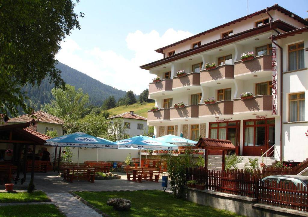 Bulgaria: Rodopi Mountains