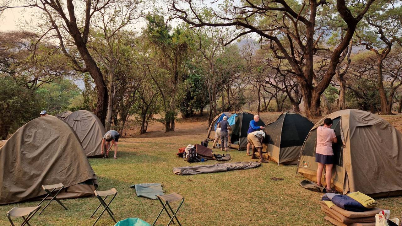 Zambezi Canoe Safari