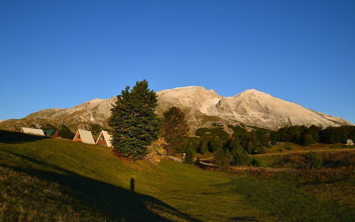 Cycle the Balkans