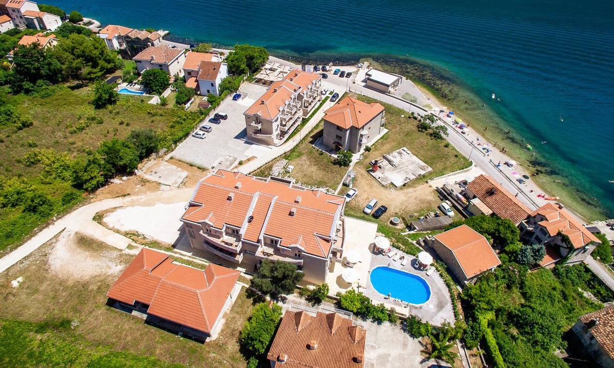 Cycle the Balkans